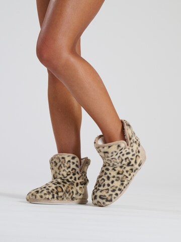 Loungeable Slippers in Beige