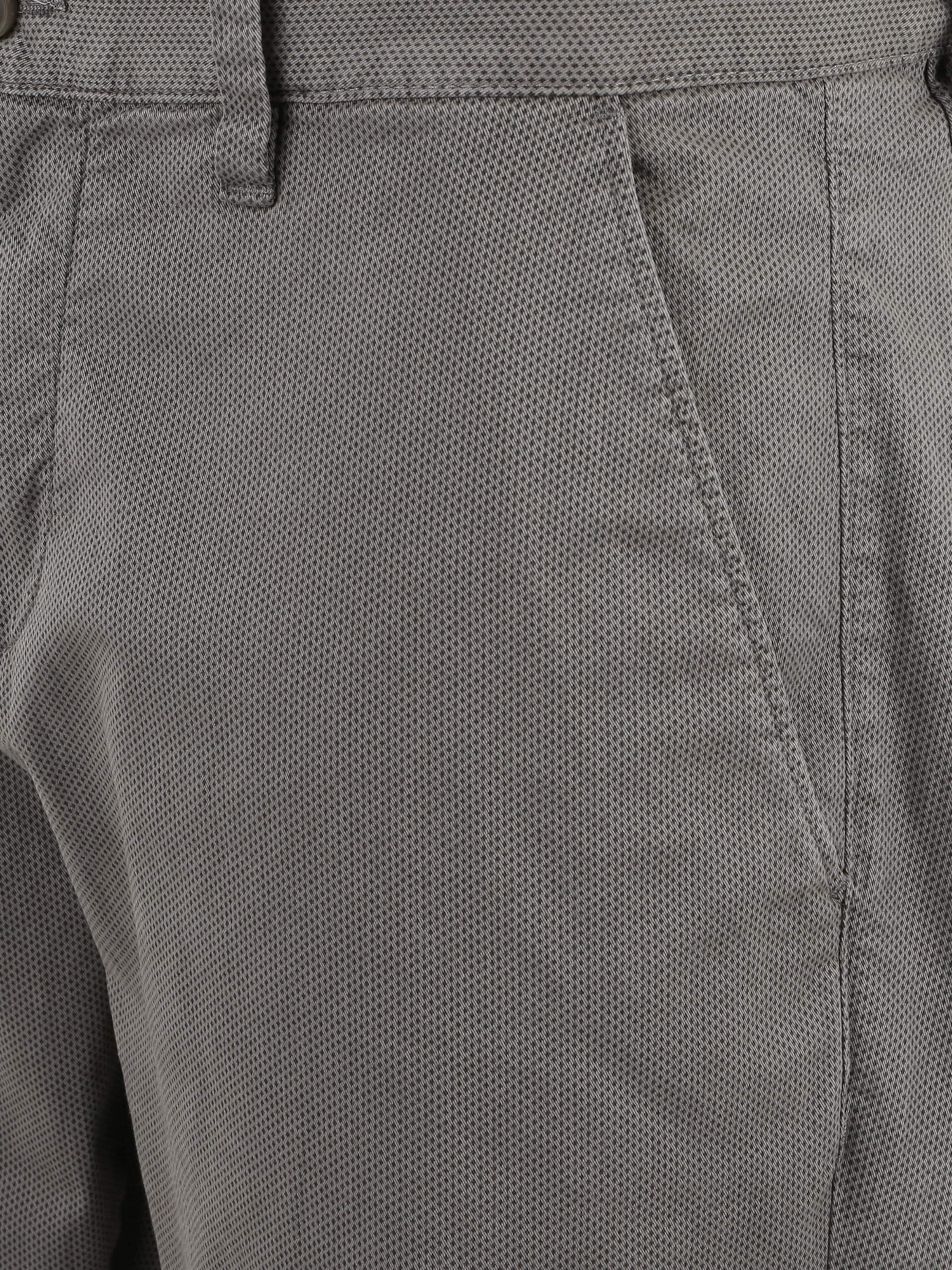 s.Oliver Обычный Брюки-чинос в Серый