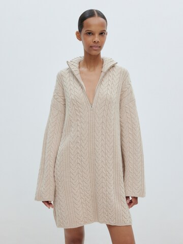 EDITED Knitted dress 'Hanako' in Beige: front