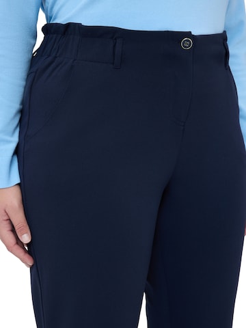 Fiorella Rubino - regular Pantalón en azul