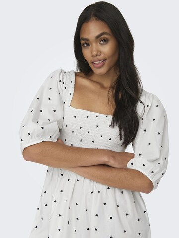 ONLY Kleid in Weiß