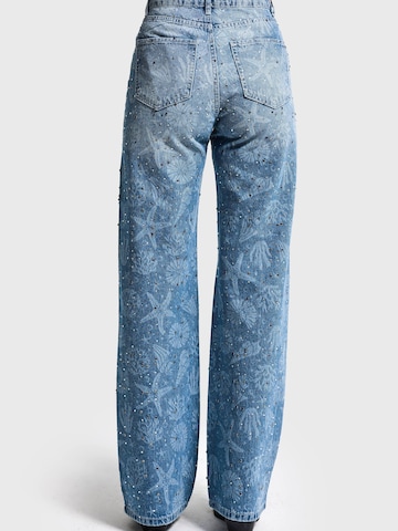 Regular Jean 'RHINESTONE STRAIGHT MID RISE JEANS' IT'S BASIC en bleu