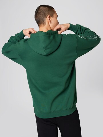 Sweat-shirt 'Elia' ABOUT YOU x Dardan en vert