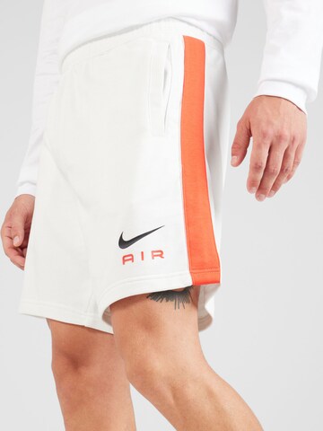 balta Nike Sportswear Standartinis Kelnės 'AIR'