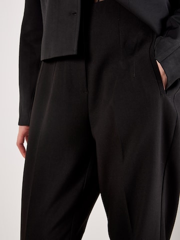 Apricot - Tapered Pantalón ' ' en negro