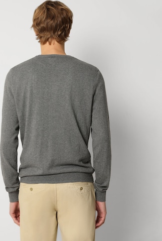 Scalpers Pullover in Grau