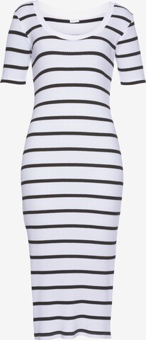 LASCANA Knitted dress in White: front