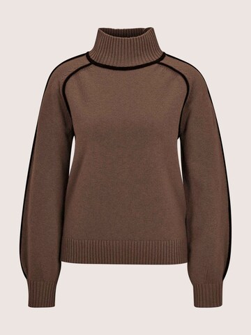 MADELEINE Sweater in Black: front