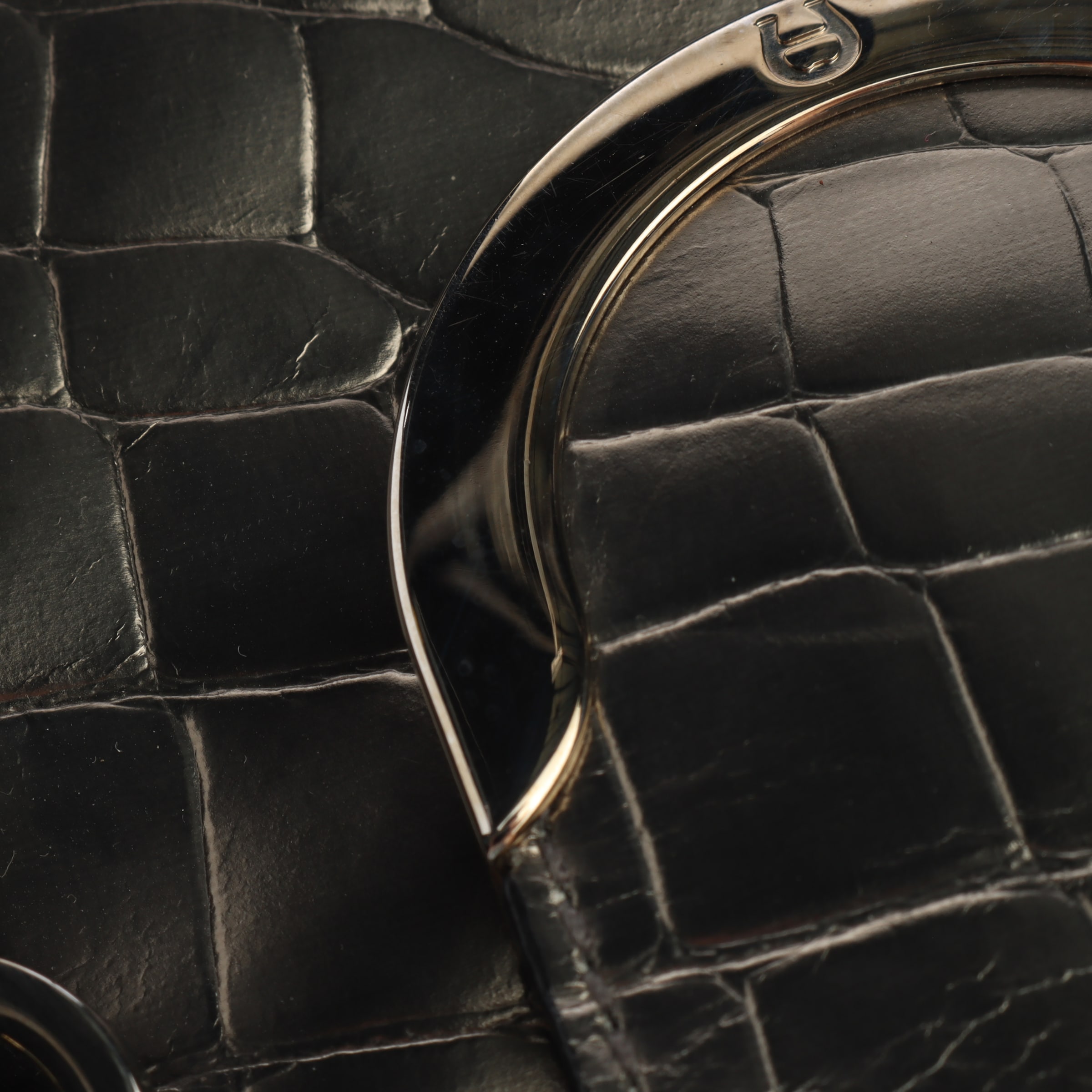 AIGNER Bag in One size in Silver