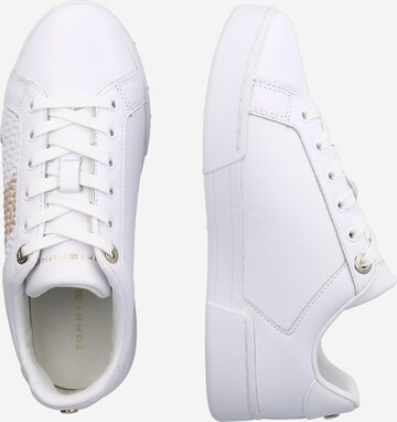 TOMMY HILFIGER Sneakers in White