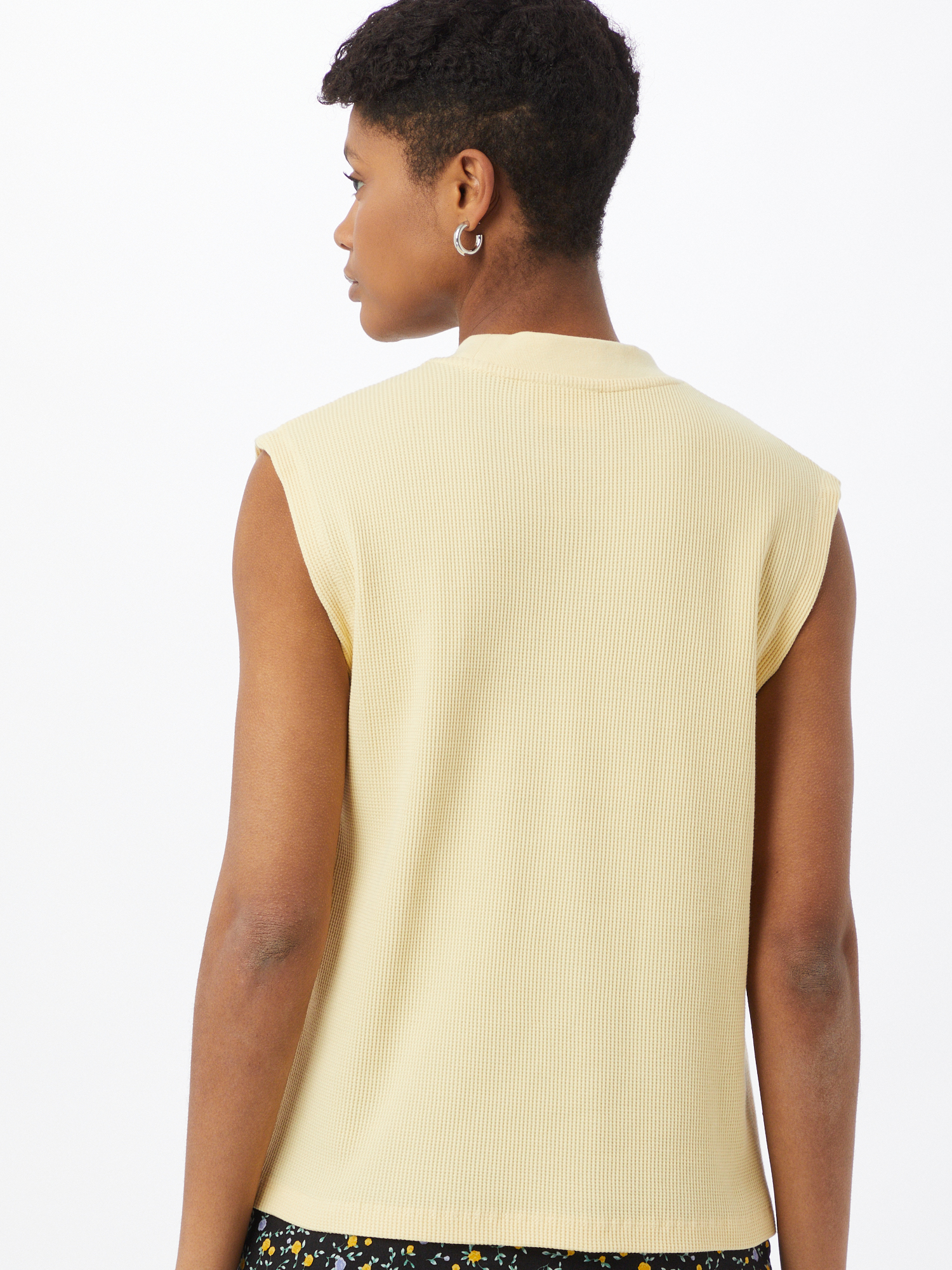 Odzież Plus size Another Label Top Hélénie w kolorze Pastelowo-Żółtym 