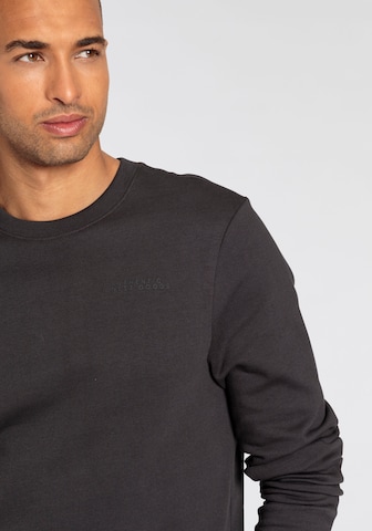 BRUNO BANANI Sweatshirt in Grau