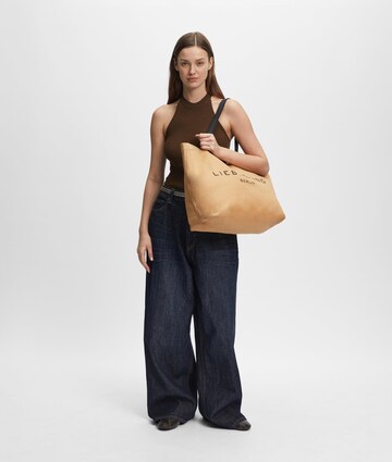 Liebeskind Berlin Shopper ' AURORA ' in Brown: front