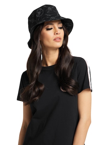 Carlo Colucci Hat in Black