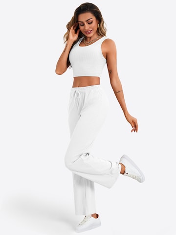 Imily Bela Hausanzug in Weiß