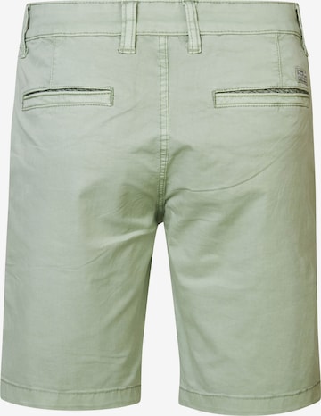 Petrol Industries Regular Shorts in Grün