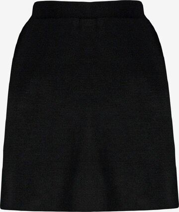Trendyol Curve Normální Kalhoty – černá: přední strana
