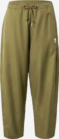 ADIDAS ORIGINALS Loosefit Broek in Groen: voorkant