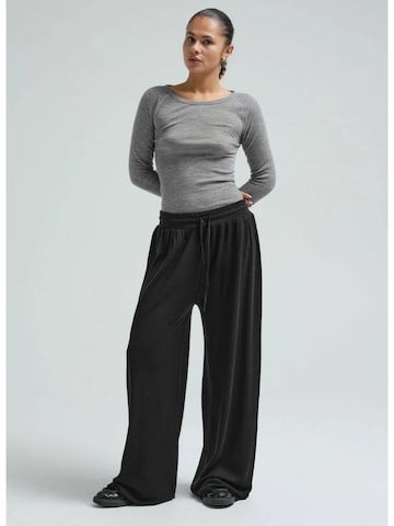 Seamless Basic Wide Leg Hose 'Barbera Merino' in Schwarz