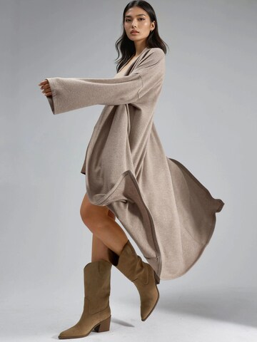 Busem Knitted coat in Beige