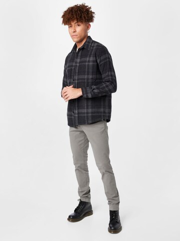 MADS NORGAARD COPENHAGEN Regular fit Button Up Shirt in Grey