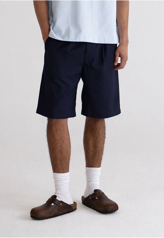 regular Pantaloni di Prohibited in blu: frontale