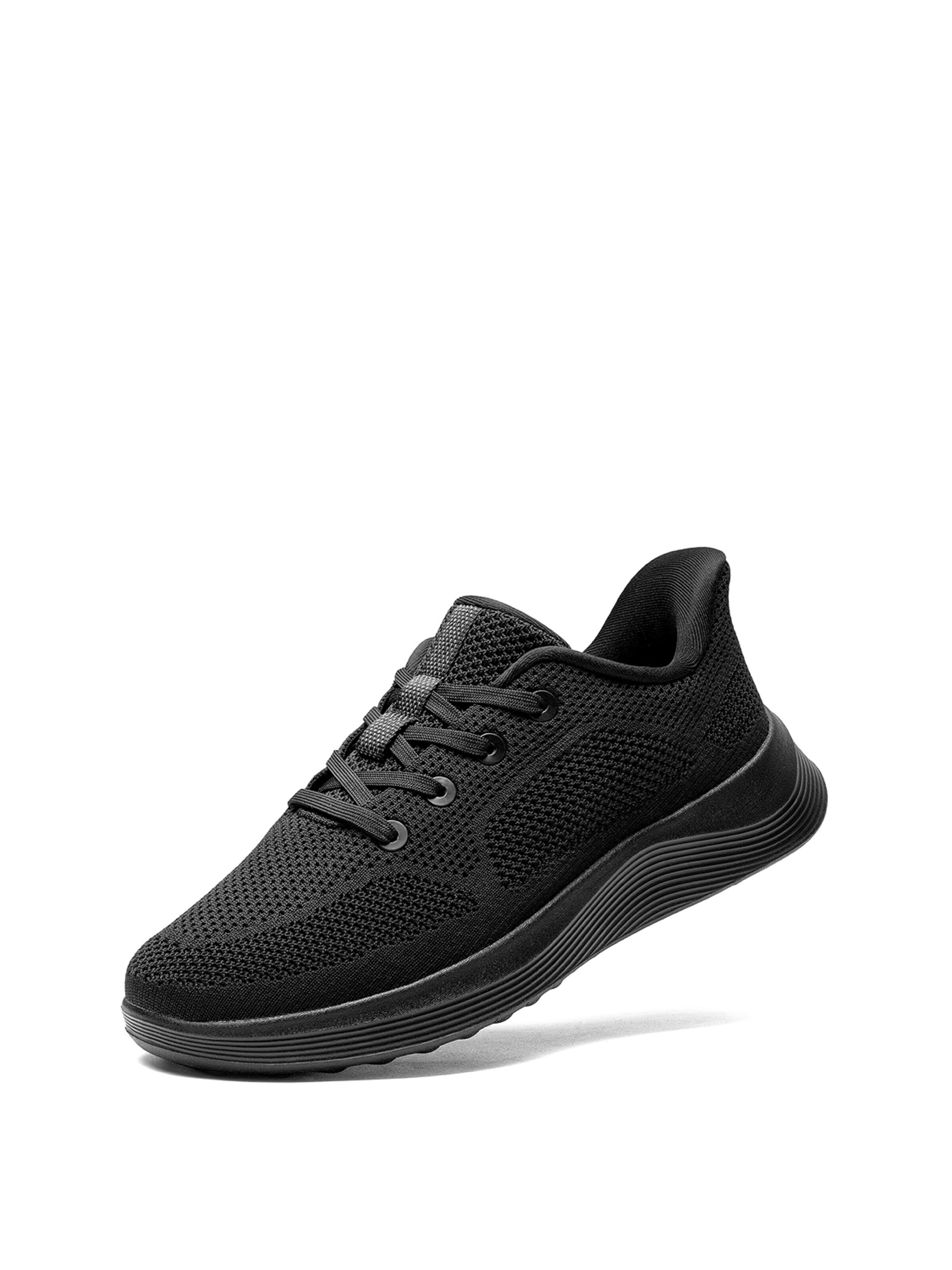 Scarpa stringata sportiva di Bruno Marc in nero: frontale