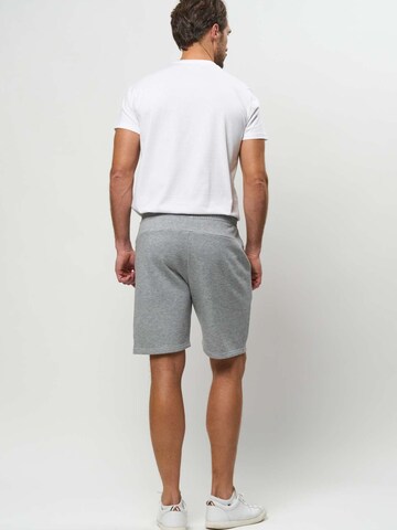 regular Pantaloni 'VMSimpson' di VINSON in grigio