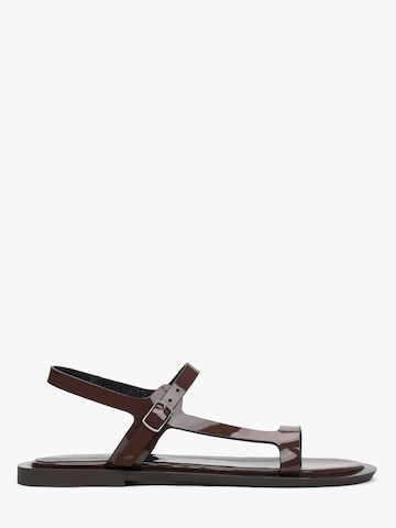 Estro - Sandalias con hebilla '11-10' en marrón: frente
