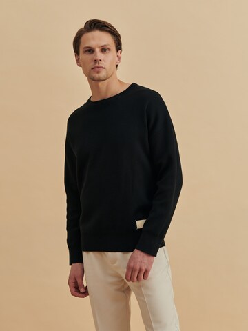 DAN FOX APPAREL Sweater 'Sascha' in Black: front