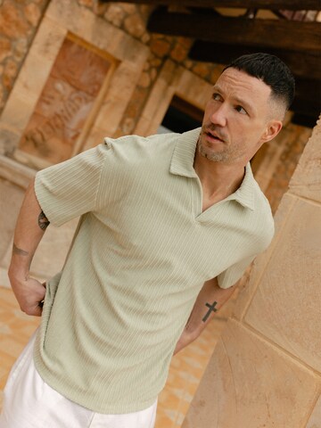 DAN FOX APPAREL Koszulka 'Leif' w kolorze zielony