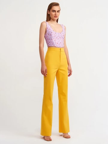 évasé Pantalon Dilvin en jaune