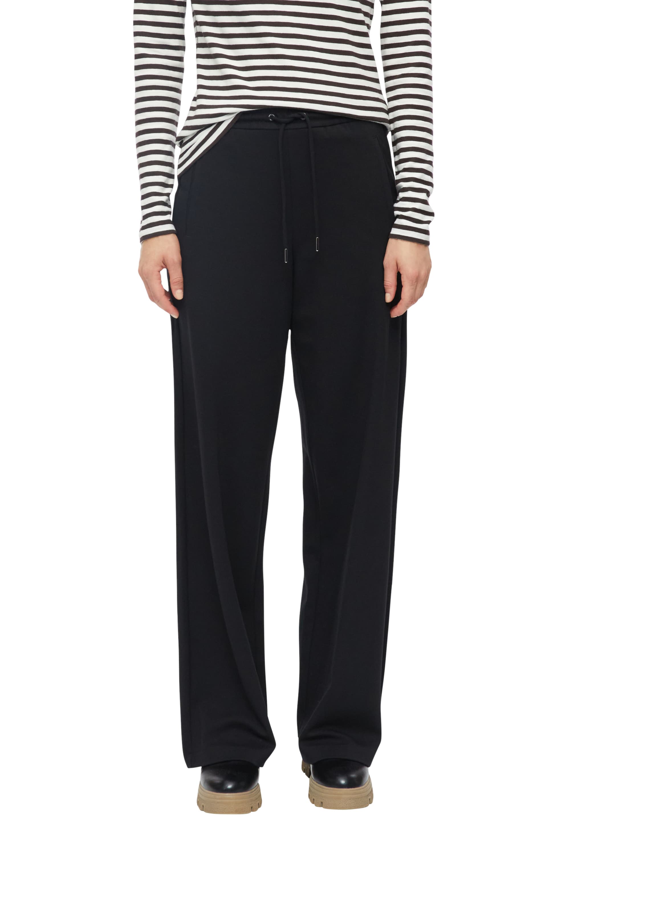 s.Oliver Wide leg Byxa i svart: framsida