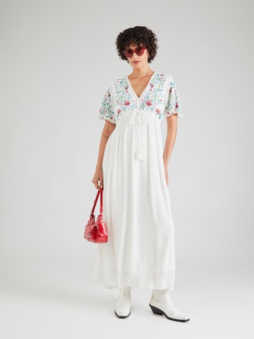 Rochie de vară 'CHELLA' de la YAS pe alb
