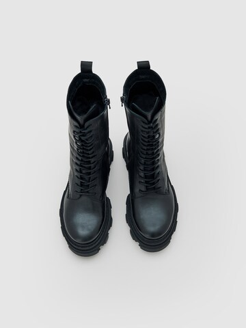 EDITED - Bota com atacadores 'Dorle' em preto