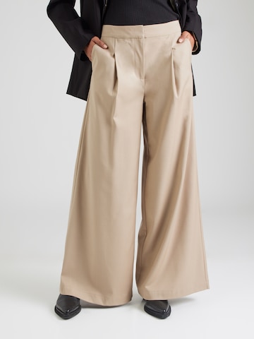 Noella Wide leg Pleat-front trousers 'Kazia' in Beige: front