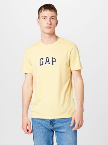 Tricou de la GAP pe galben: față