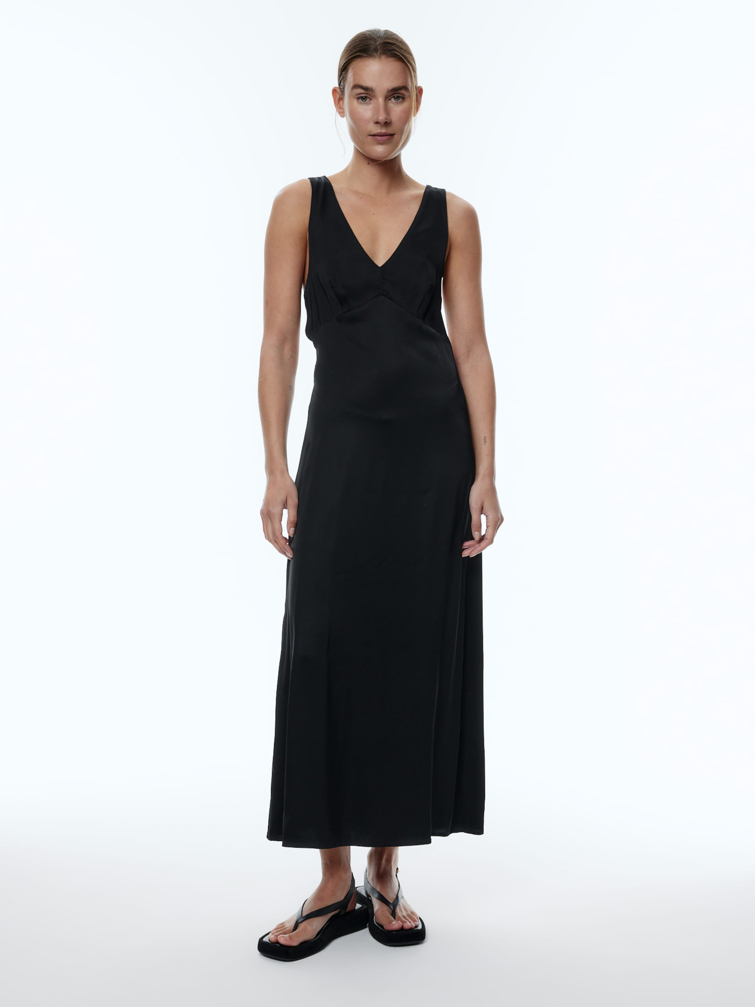 Robes longues a bretelles larges en ligne sur ABOUT YOU