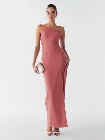Rochie de seară 'Boston' de la BWLDR pe roșu