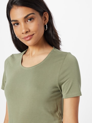 Tricou 'Kamala' de la PIECES pe verde