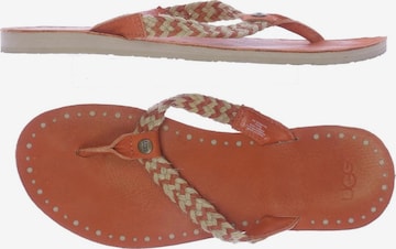 UGG Sandalen 35,5 in Orange: Vorderseite