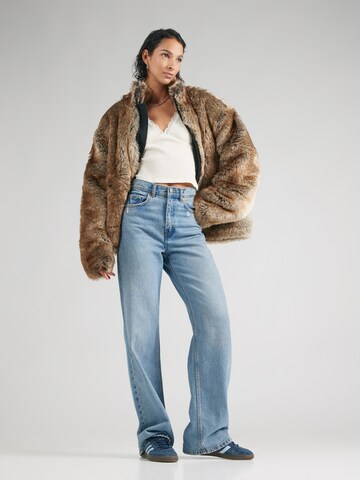 Maglietta di Miss Selfridge in beige