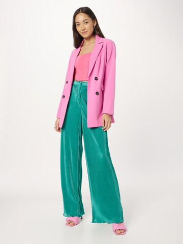 Wide leg Pantaloni con pieghe di Nasty Gal in verde