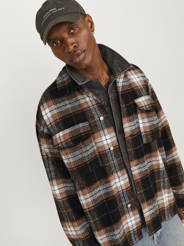 JACK & JONES Comfort fit Between-season jacket in Brown
