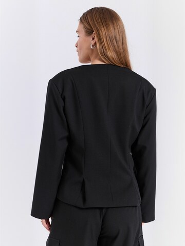 Veste mi-saison ' Maysa ' NORR en noir : derrière