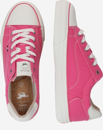 MUSTANG Låg sneaker i rosa