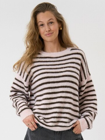 Pulover ' Sienna Knit ' de la TEESHOPPEN pe roz: față