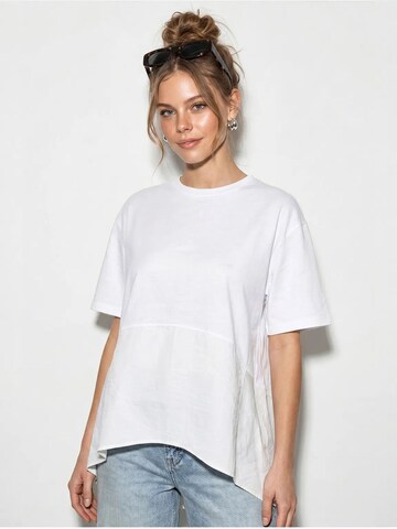 Maglietta 'T-Shirts' di Bianco Lucci in bianco