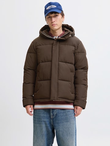 JACK & JONES Winterjas 'JORINWOOD' in Bruin: voorkant