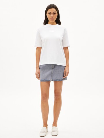 T-shirt 'Tarjaa' ARMEDANGELS en blanc